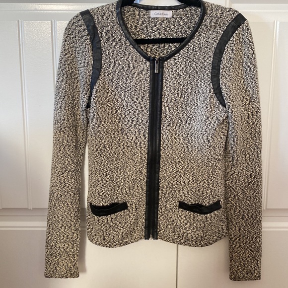 Calvin Klein sweater - Picture 1 of 3